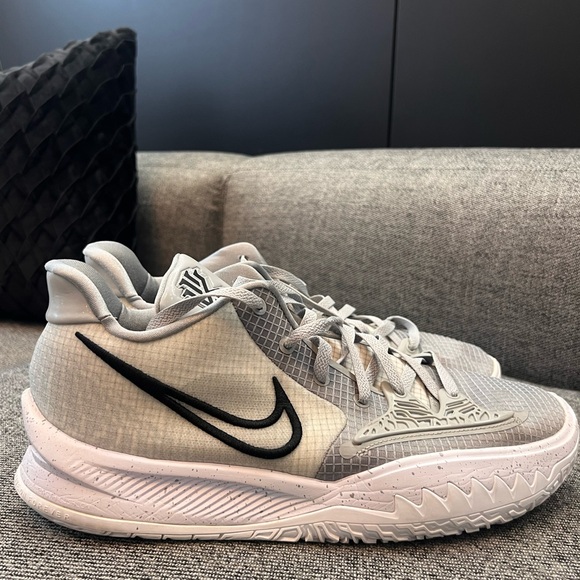 Nike Other - KYRIE 4’s, size 14, basketball sneakers